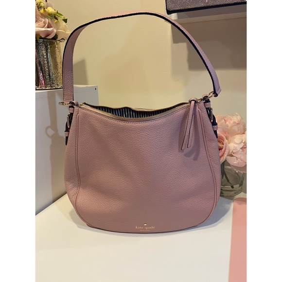 kate spade Handbags - Kate Spade Shoulder Bag